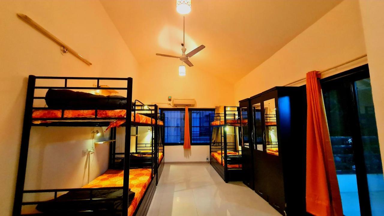 Lifespace- Spacious Hostel In A Luxurious Villa Пюн Екстериор снимка
