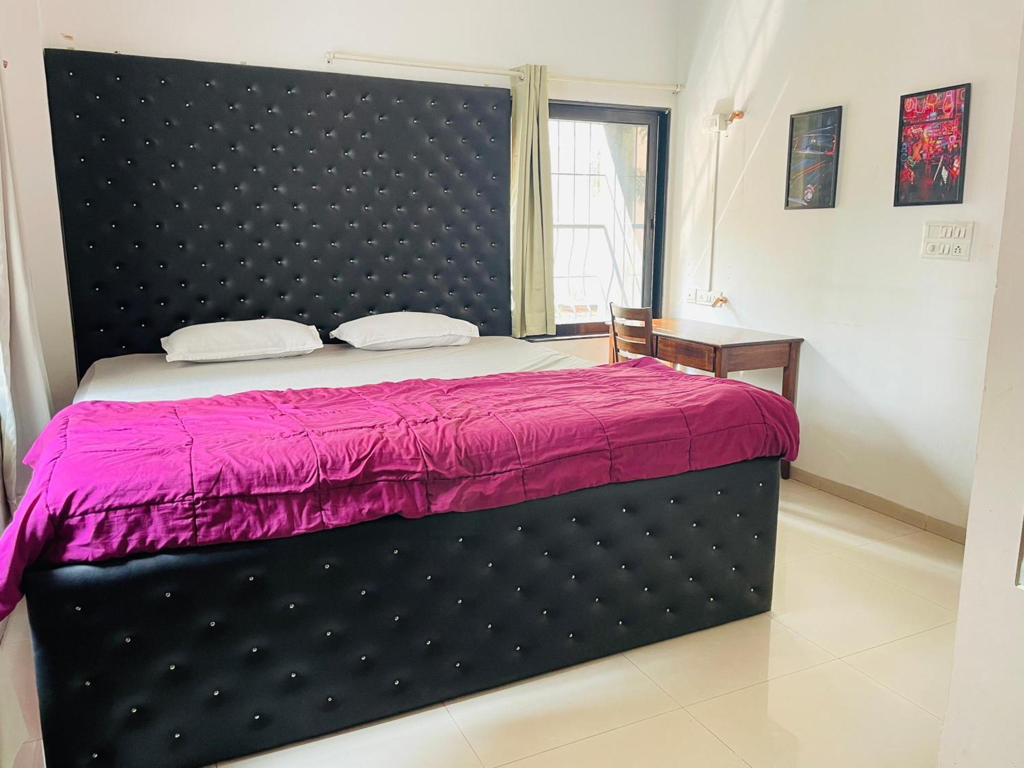 Lifespace- Spacious Hostel In A Luxurious Villa Пюн Екстериор снимка