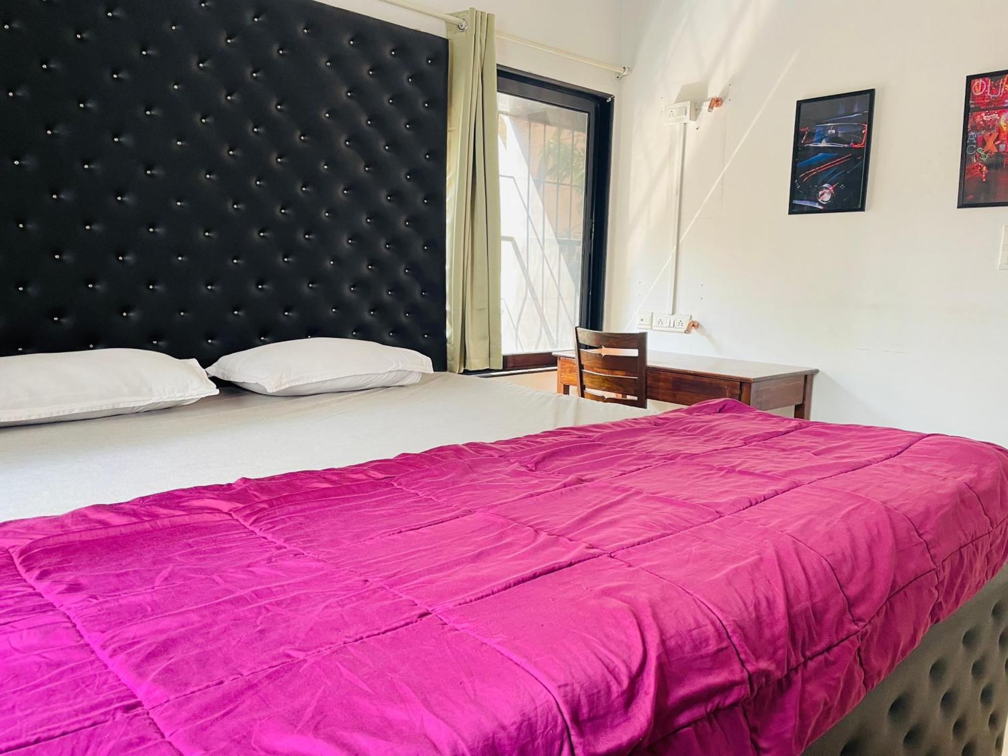 Lifespace- Spacious Hostel In A Luxurious Villa Пюн Екстериор снимка